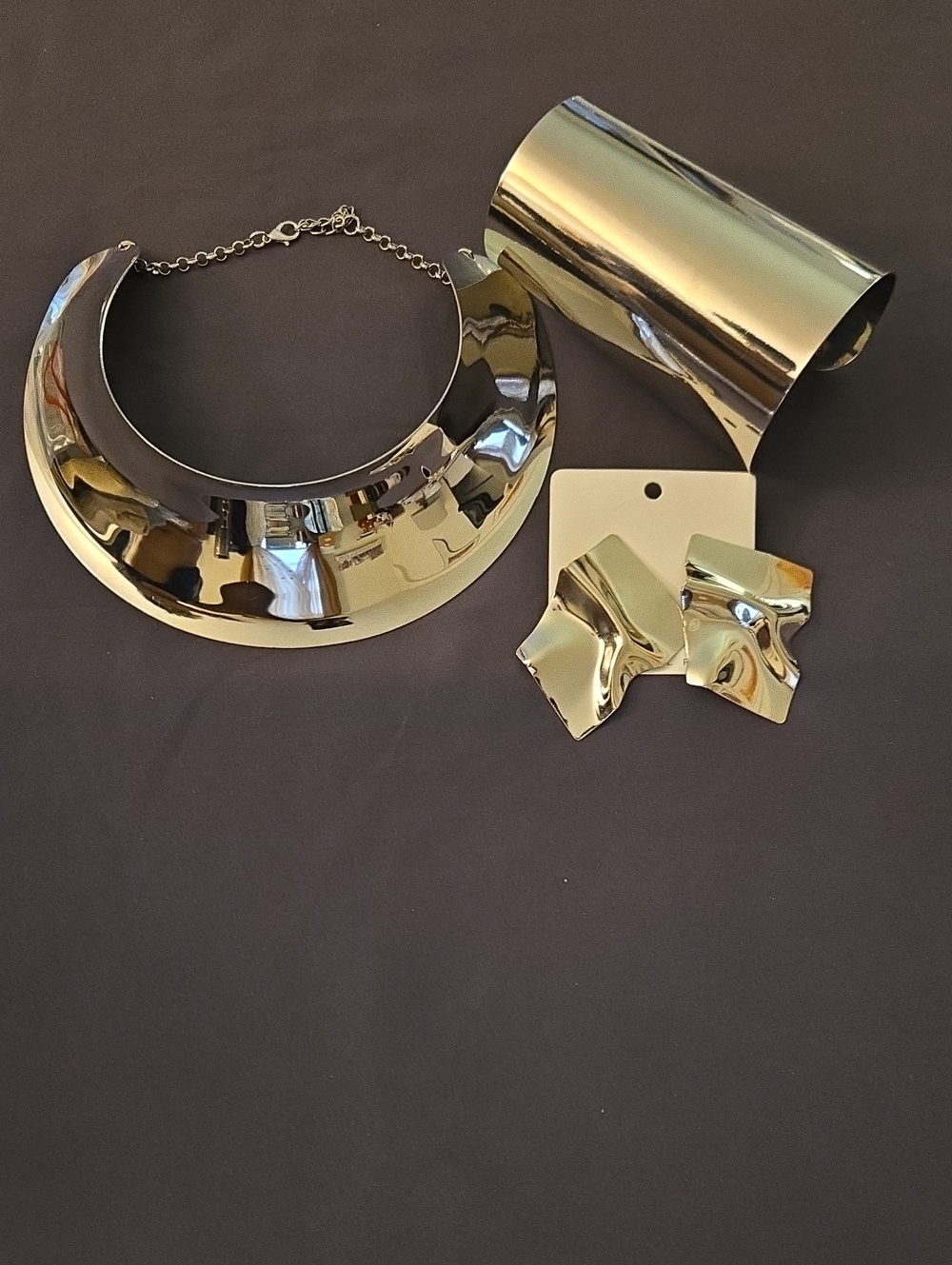 High-Shine Silver Collar Necklace & Cuff Set with Sculptural Earrings